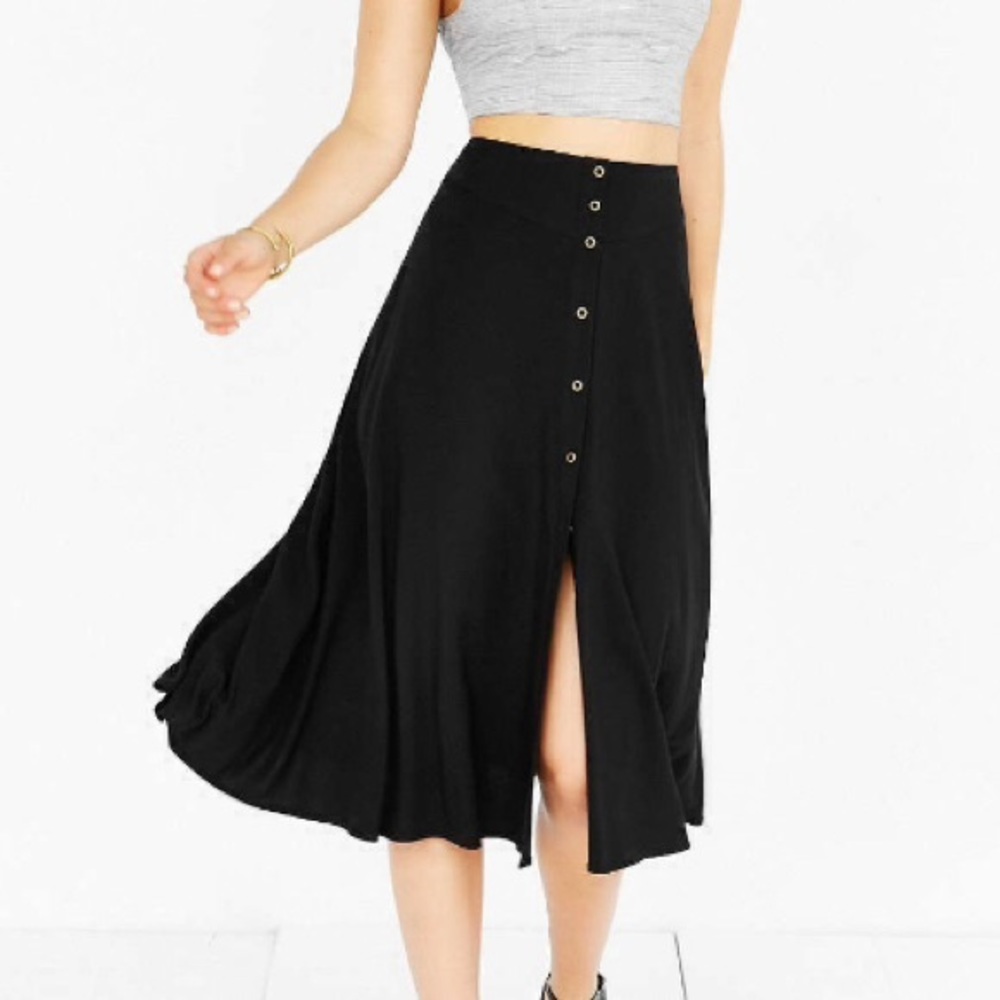 URBAN OUTFITTERS Black Midi Button Down Skirt